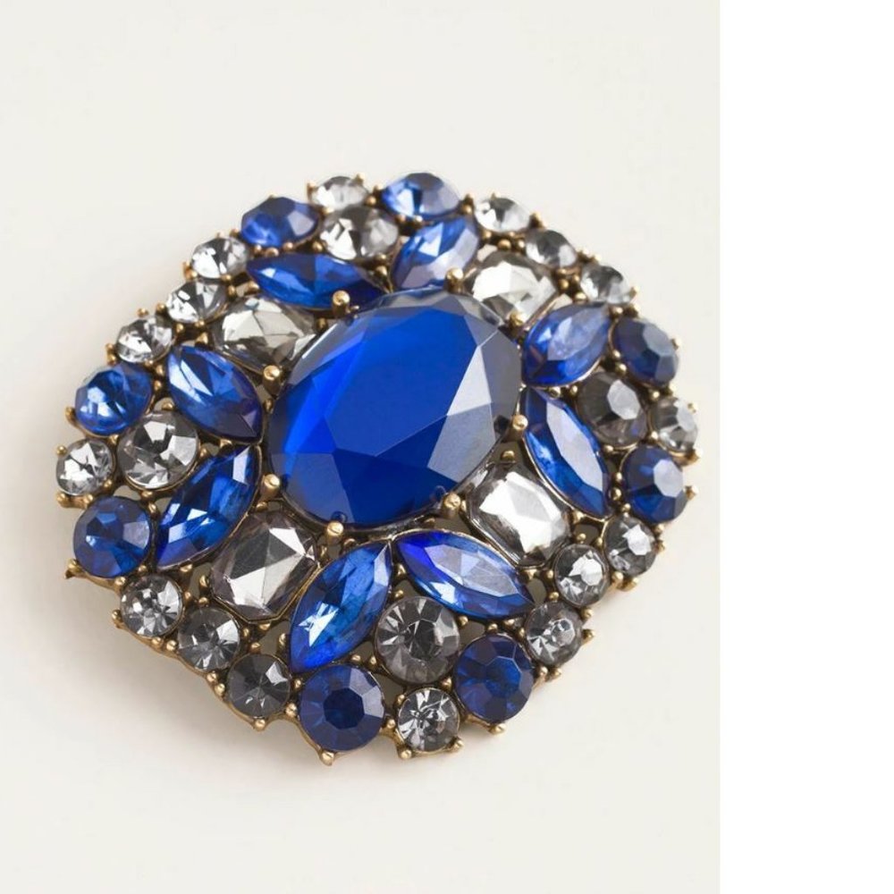 New Chico’s Blue Rhinestoned Broach